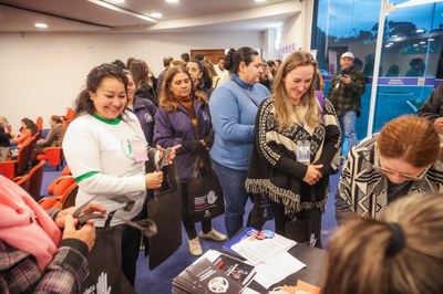 Dezenas de mulheres passaram o dia debatendo propostas na Câmara