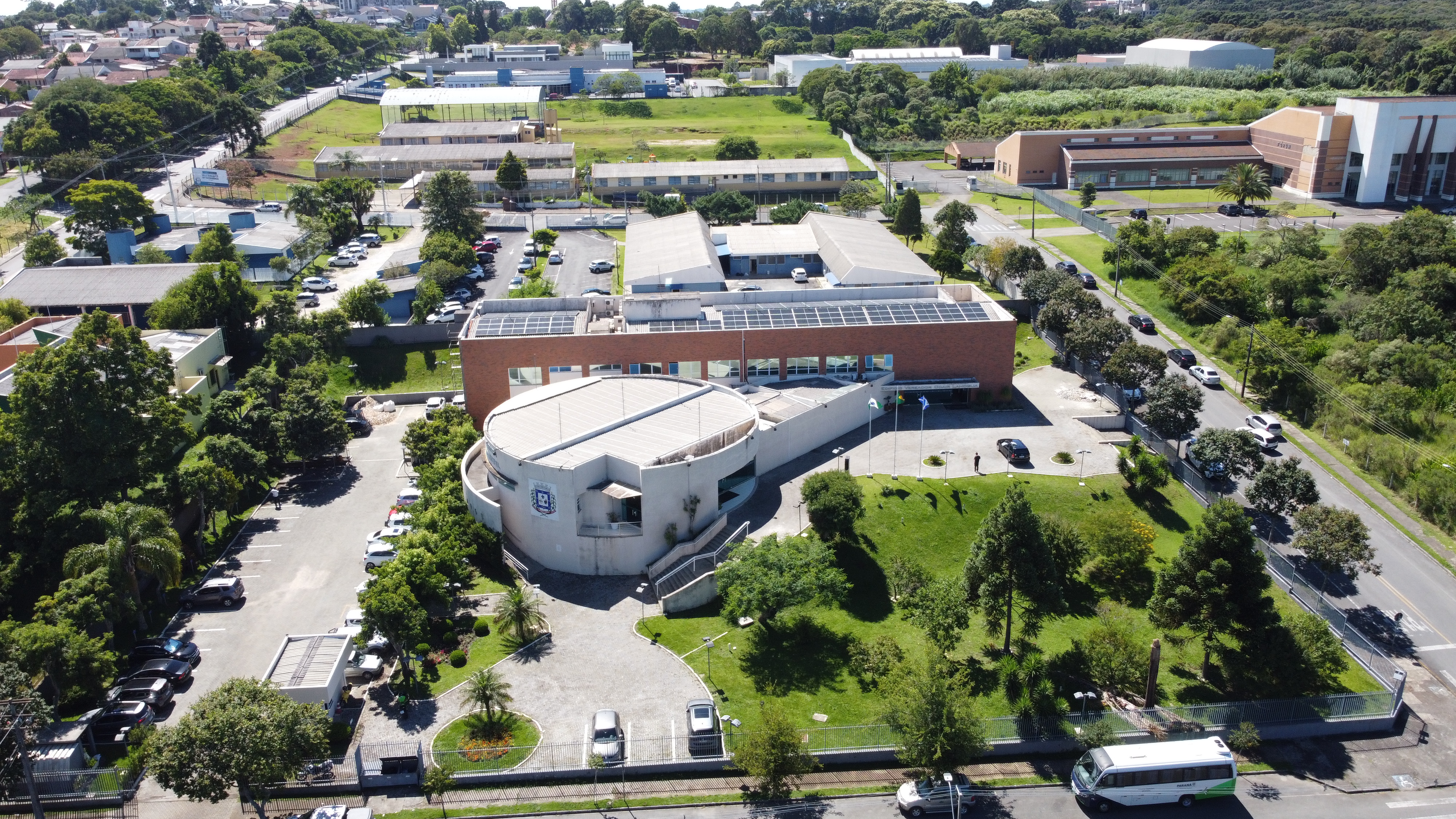 Atendimento da Câmara de Campo Largo terá alteração no feriado: veja como fica