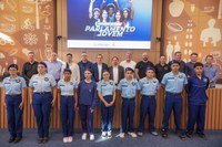 Câmara realiza posse dos vereadores mirins eleitos pelo Parlamento Jovem