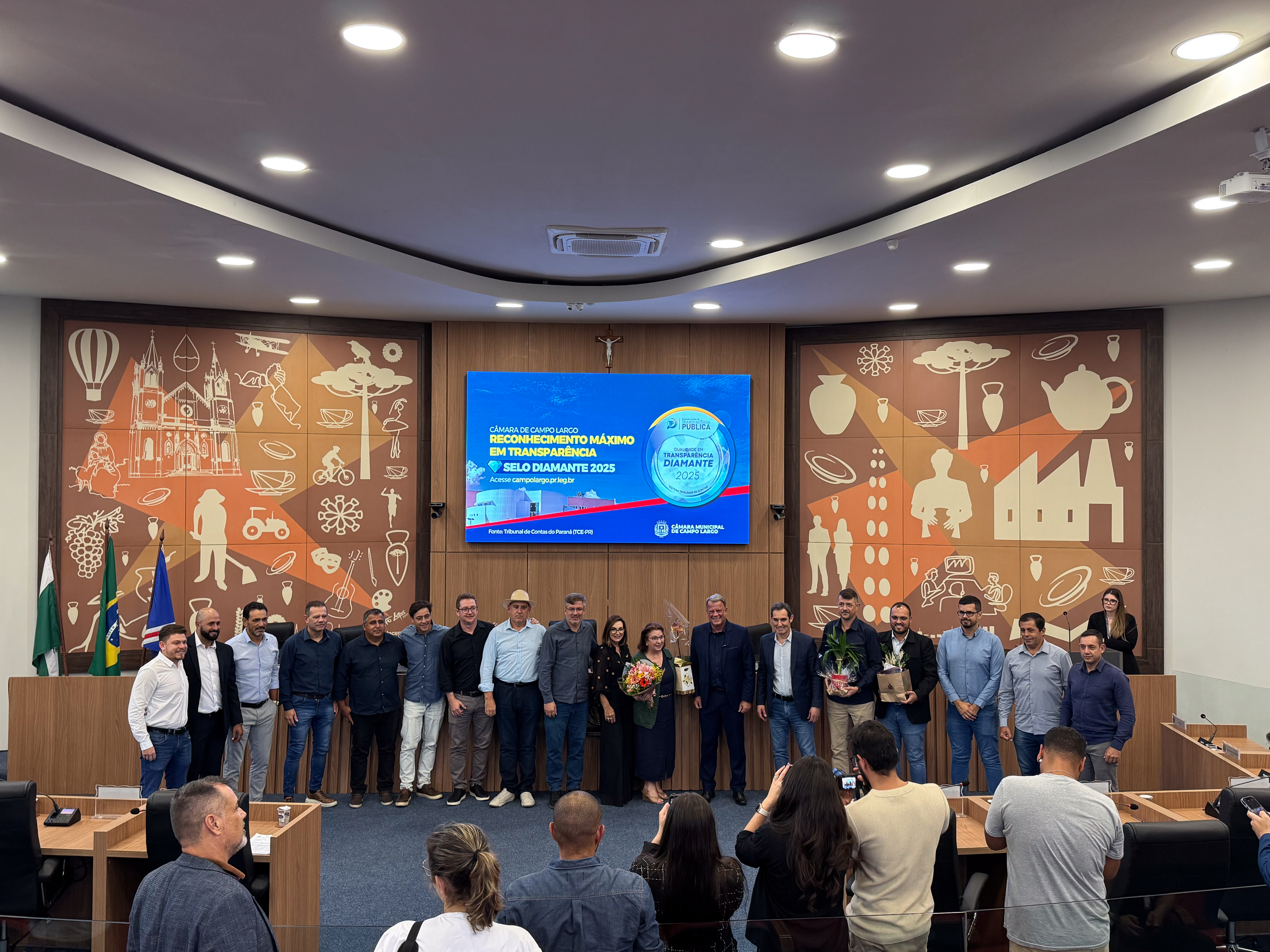 Homenagem pelos 50 anos de serviço público de Dorotéa Stoco