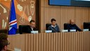 Limite de sons em áreas públicas para o bem-estar de pessoas com autismo
