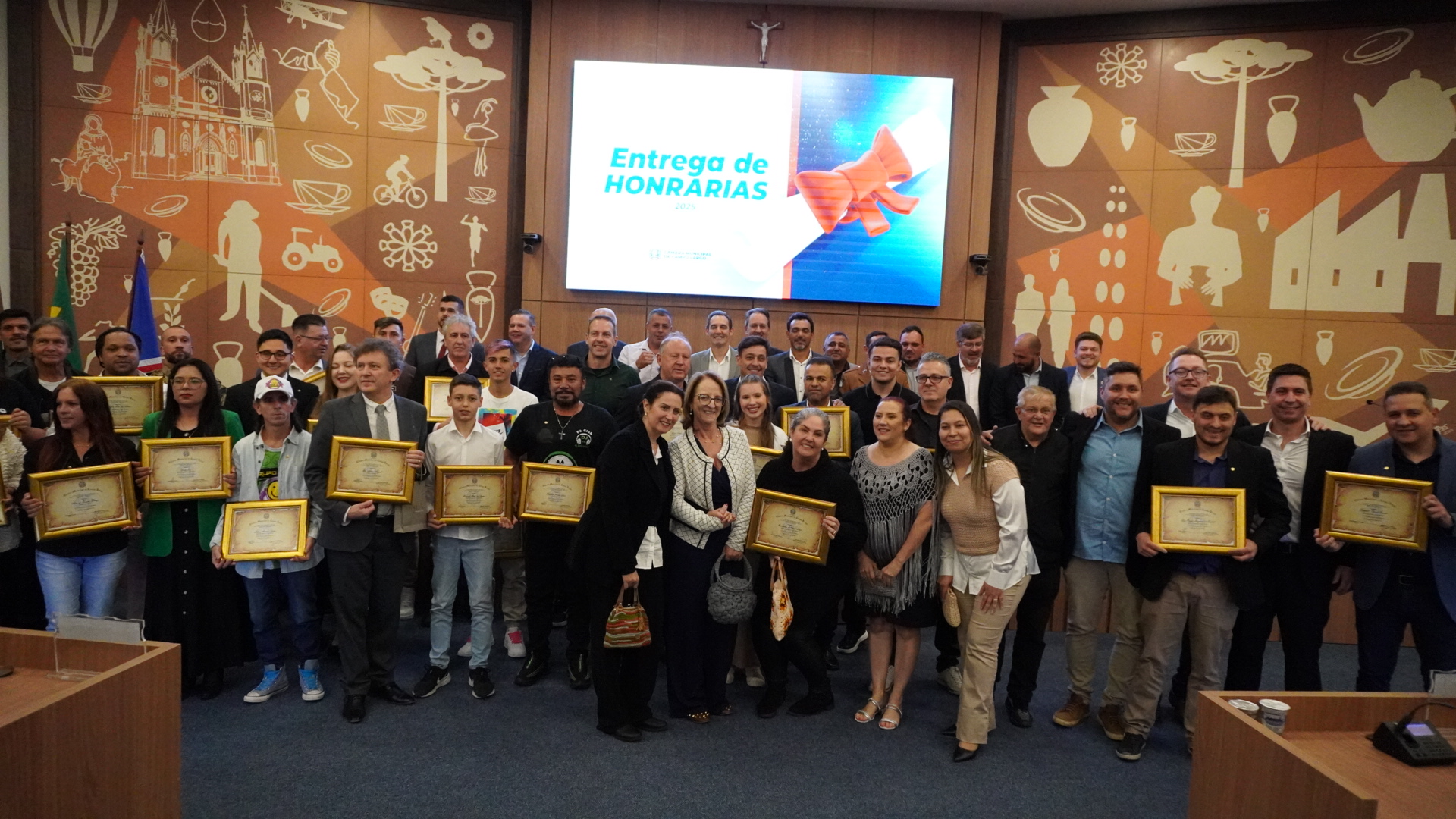 Moções de Aplausos: conheça os destaques reconhecidos pela Câmara em 2025