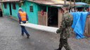 Prefeitura recebe da Defesa Civil do Estado 4 mil telhas para doação a famílias campo-larguenses Prefeitura recebe da Defesa Civil do Estado 4 mil telhas para doação a famílias campo-larguenses