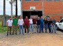 Vereadores visitam cooperativa de reciclagem e buscam ações para melhorar o setor em Campo Largo Vereadores visitam cooperativa de reciclagem e buscam ações para melhorar o setor em Campo Largo